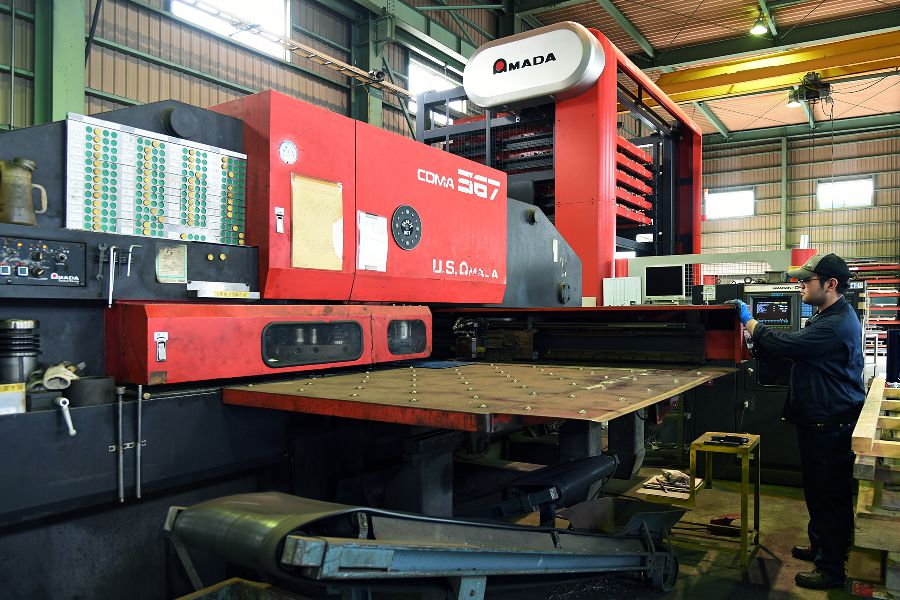 タレットパンチ加工